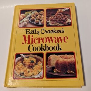 Vintage Betty Crocker's Microwave Cookbook - Hardback with Dust Jacket